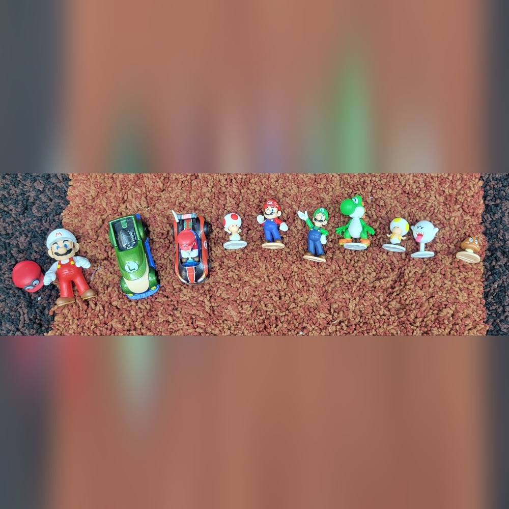 Super Mario Mixed Lot 8 Figures and 2 Cars (Set #2)